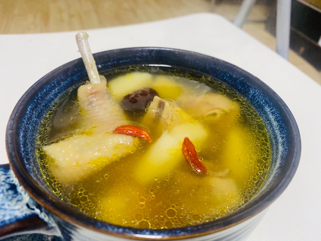 老火枸杞山药鸡汤