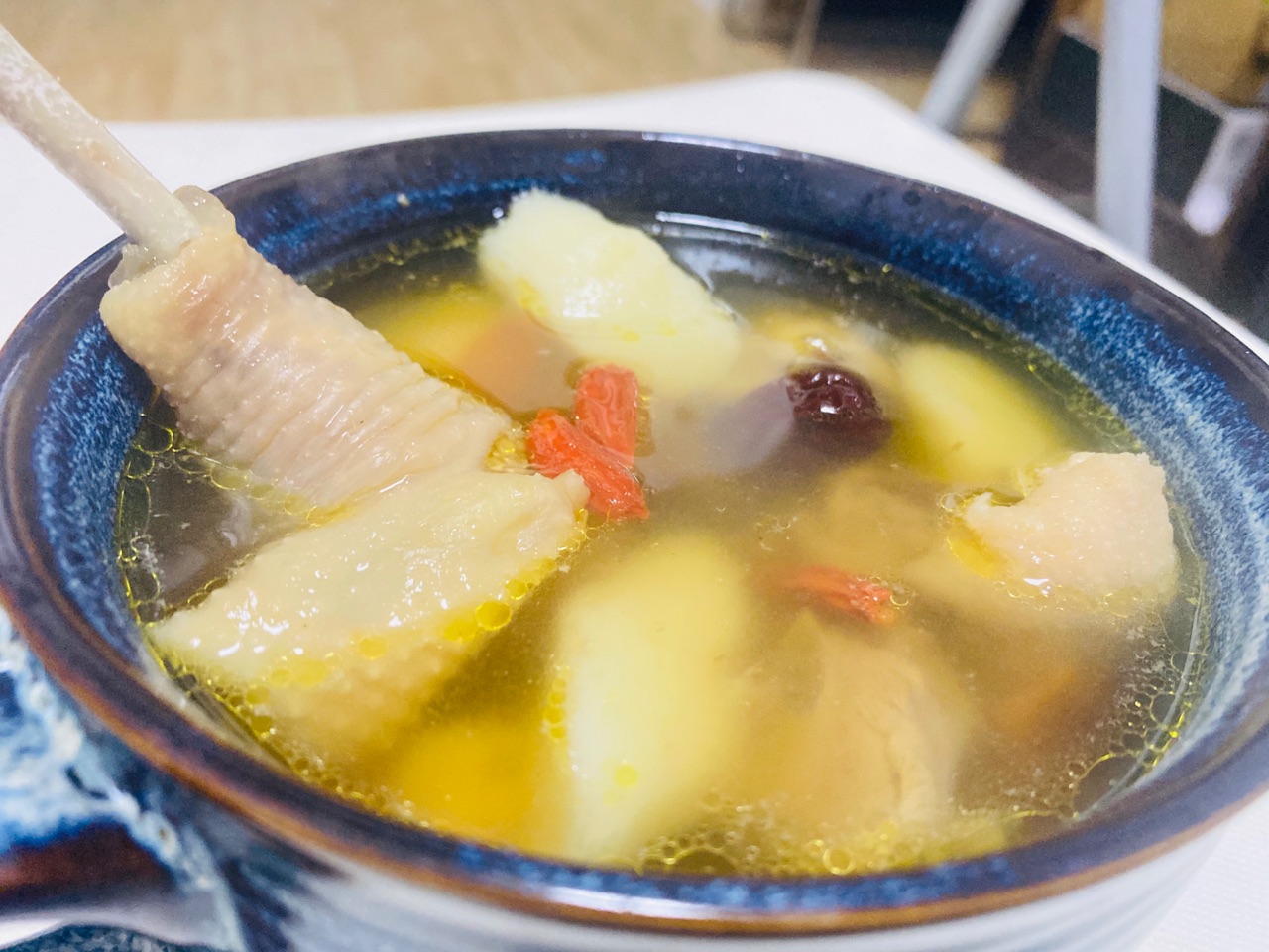 老火枸杞山药鸡汤