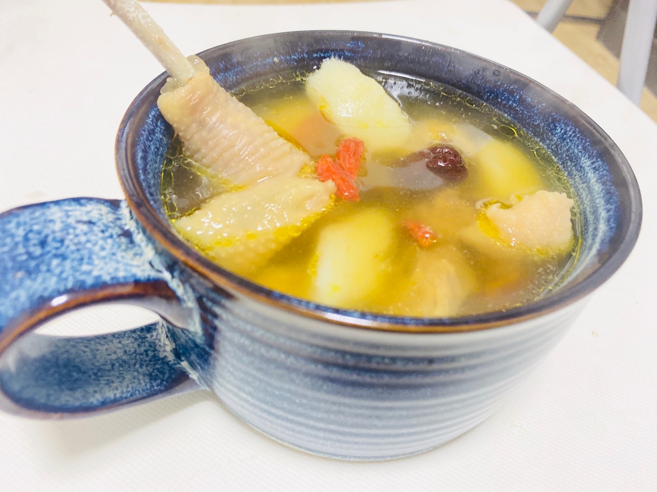 老火枸杞山药鸡汤