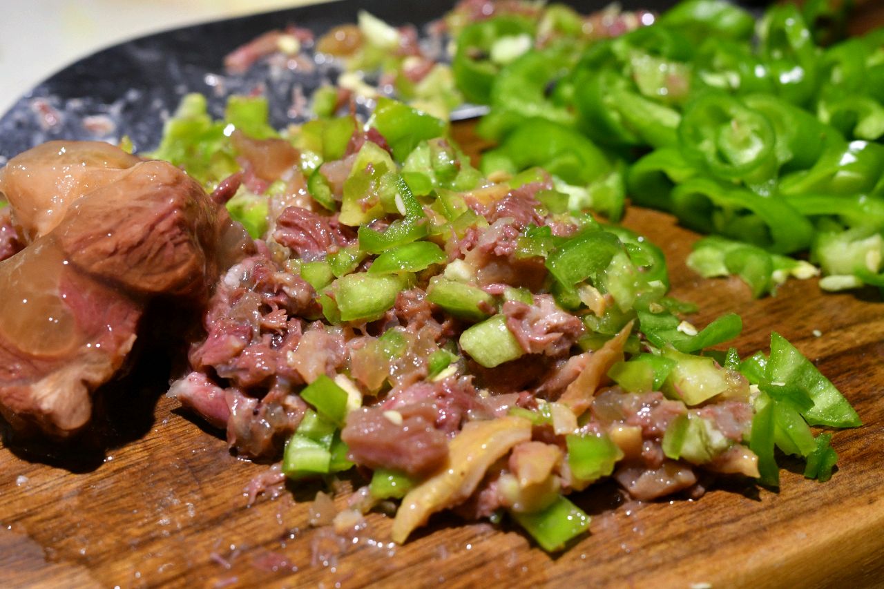 老陕味道白吉馍肉夹馍