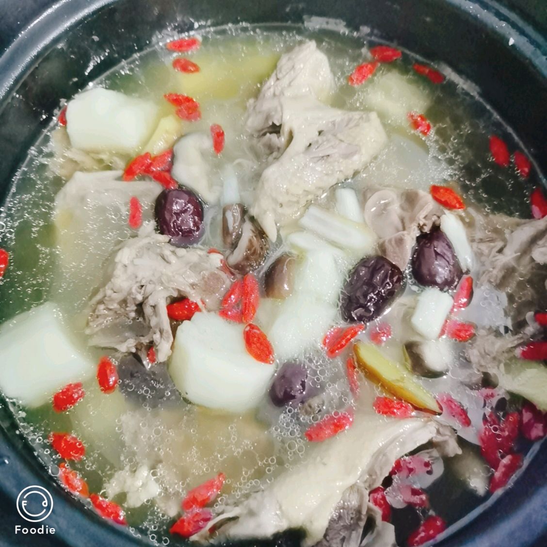 老少皆宜的乳鸽山药汤