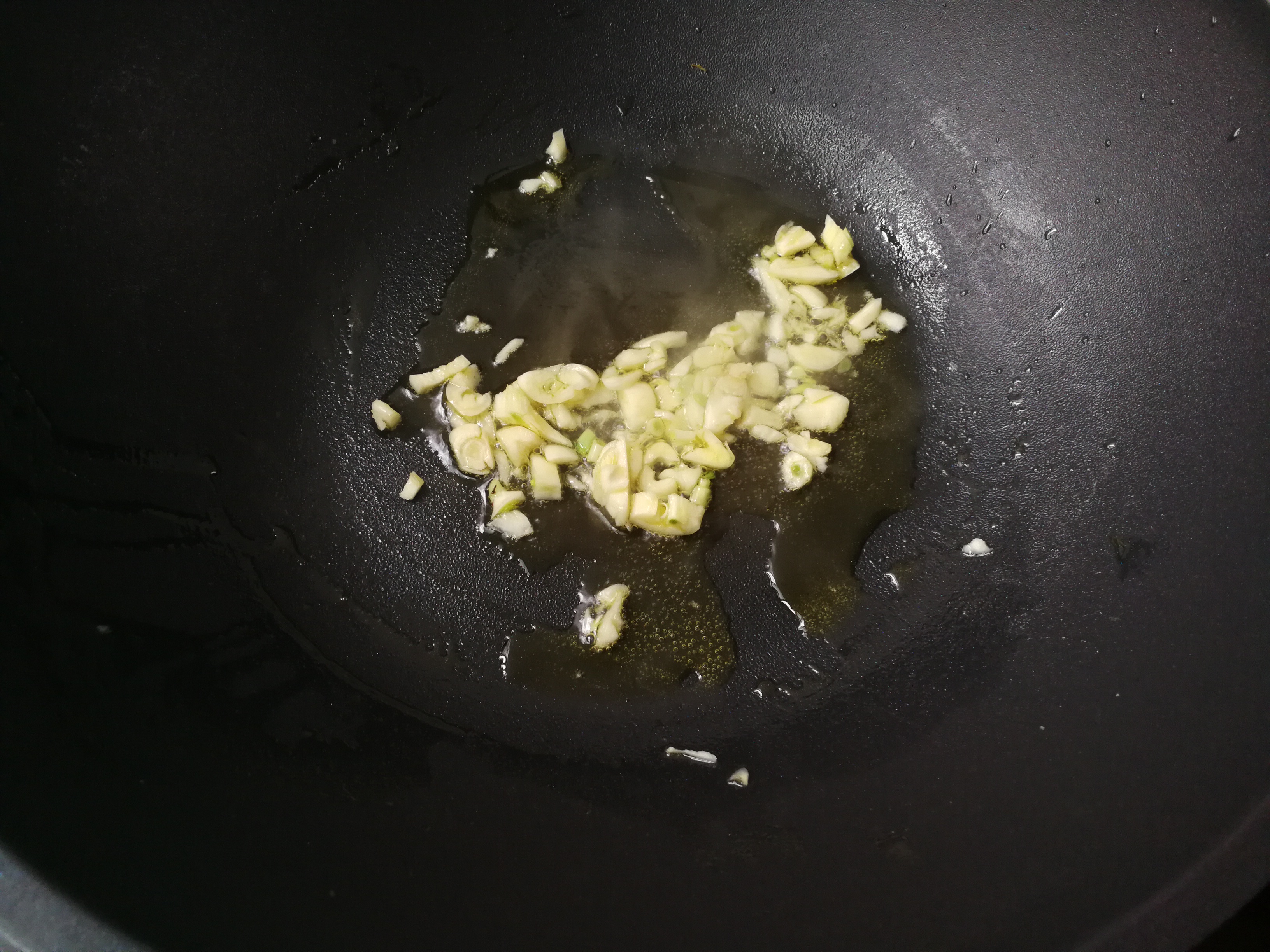 立春将至,春饼这样吃,清爽味道香,做法太简单了