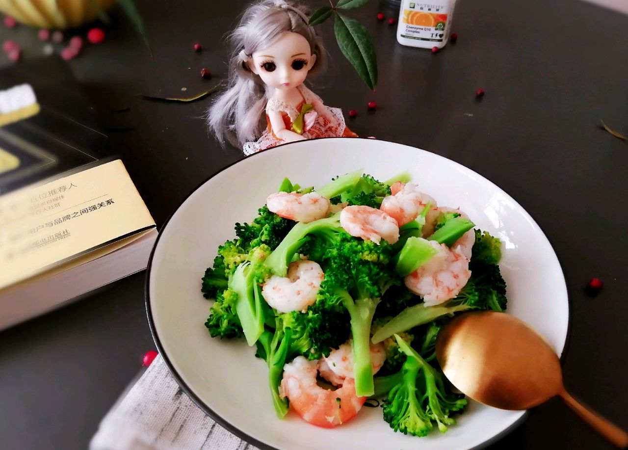 俪姐美食之鲜虾西蓝花