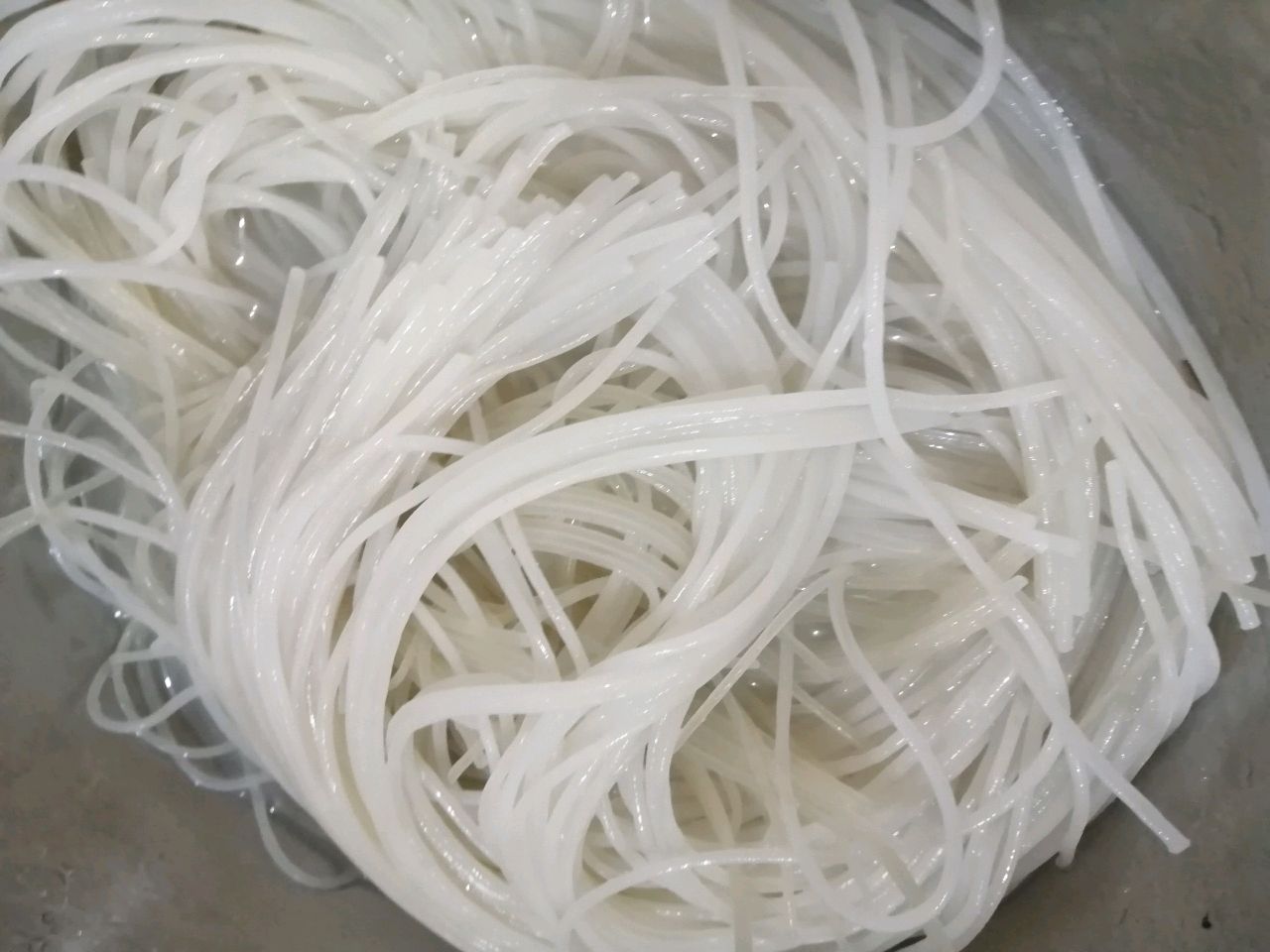 俪姐早餐之红烧牛肉米线