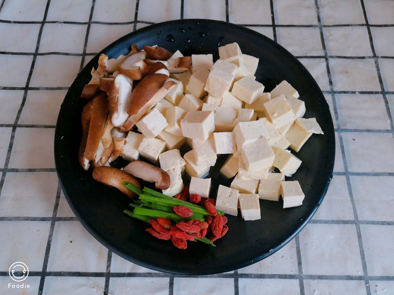 鲤鱼豆腐煲