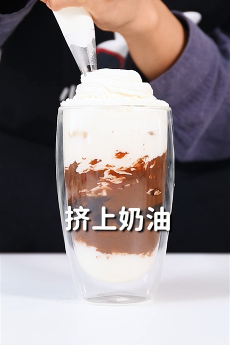 栗子麻薯鲜奶茶的做法,小兔奔跑冬季热饮配方教程