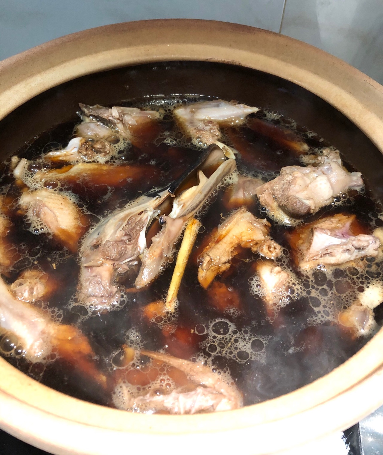 栗子（锥栗）砂锅炖可乐鸭