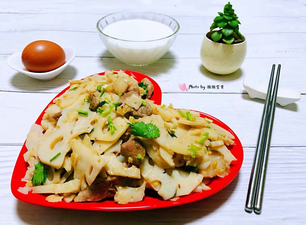 莲藕炒肉片