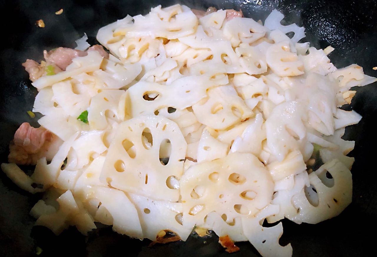 莲藕炒肉片