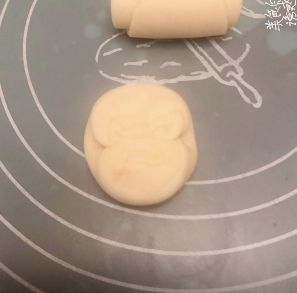连蓉酥