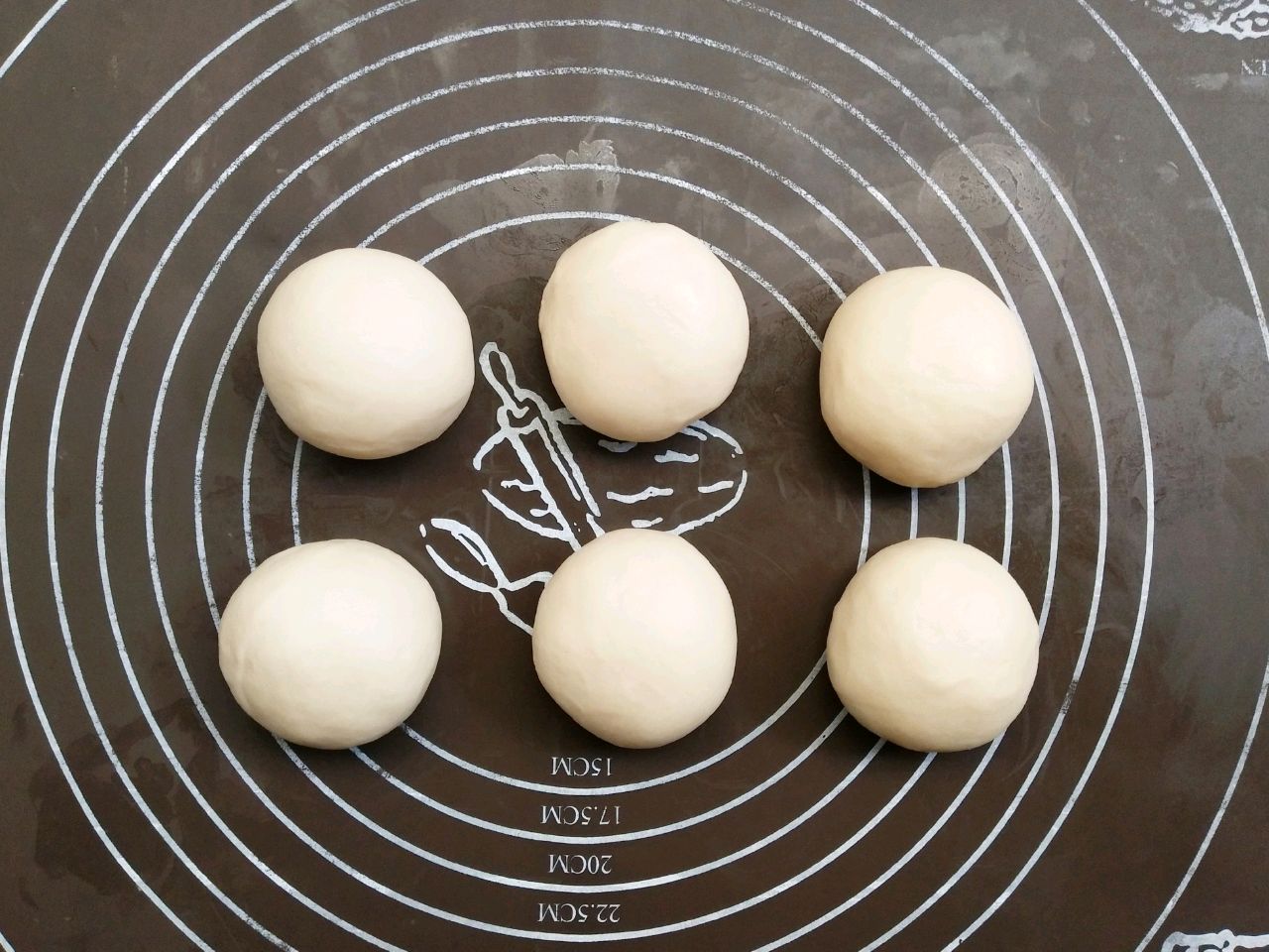 炼乳牛奶卷