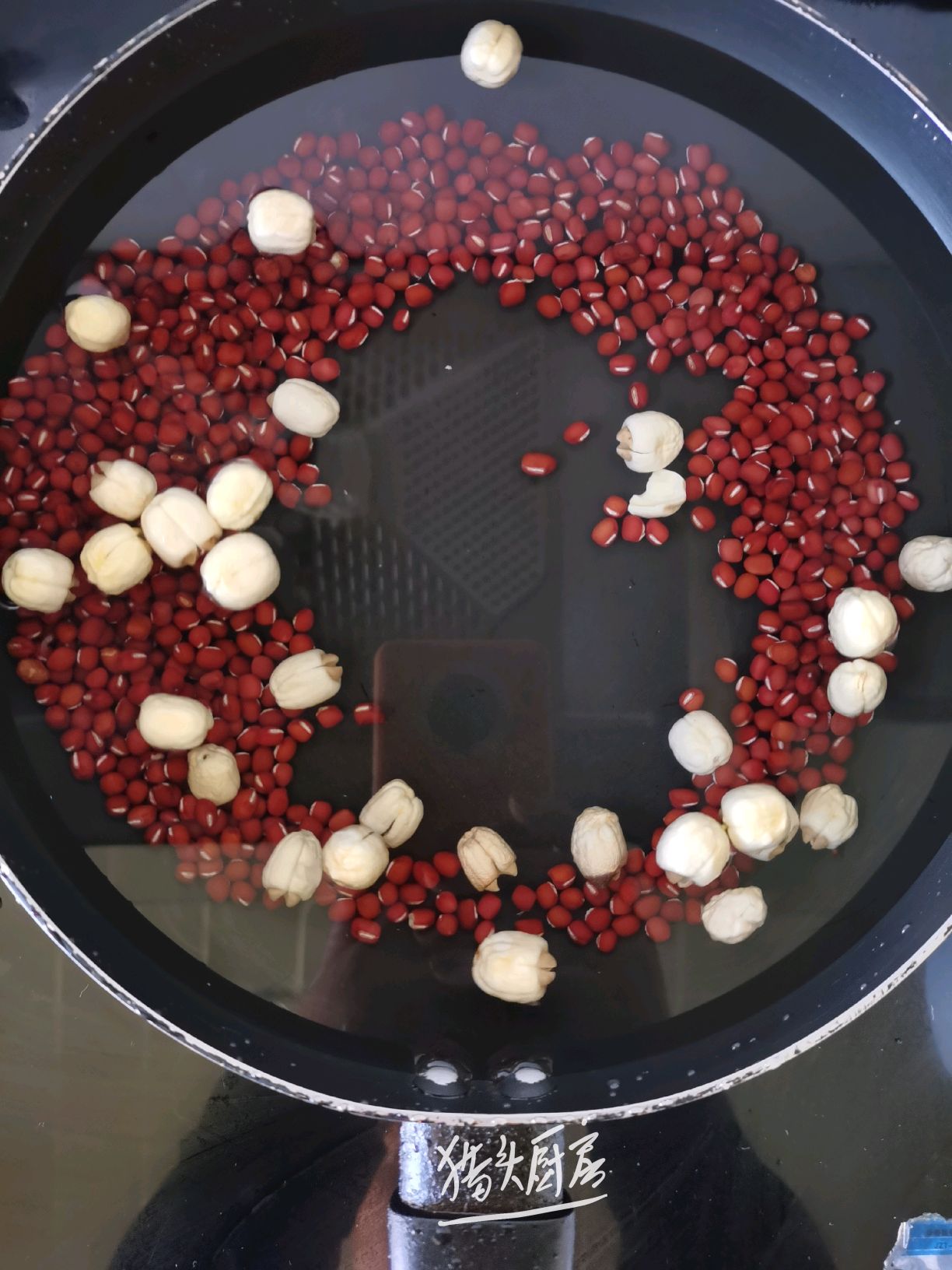 莲子红豆沙汤圆：甜蜜看得见