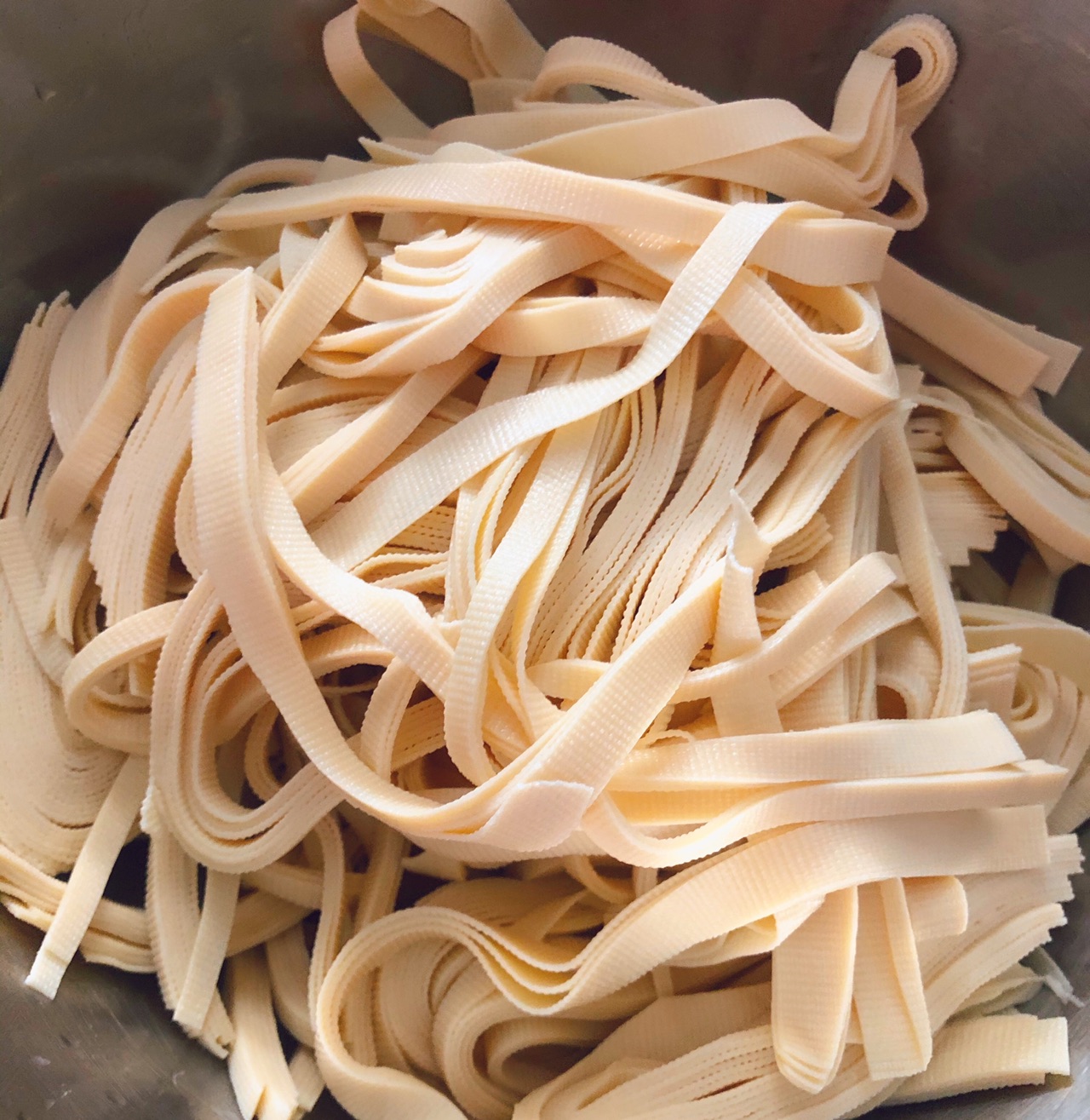 凉拌豆腐皮