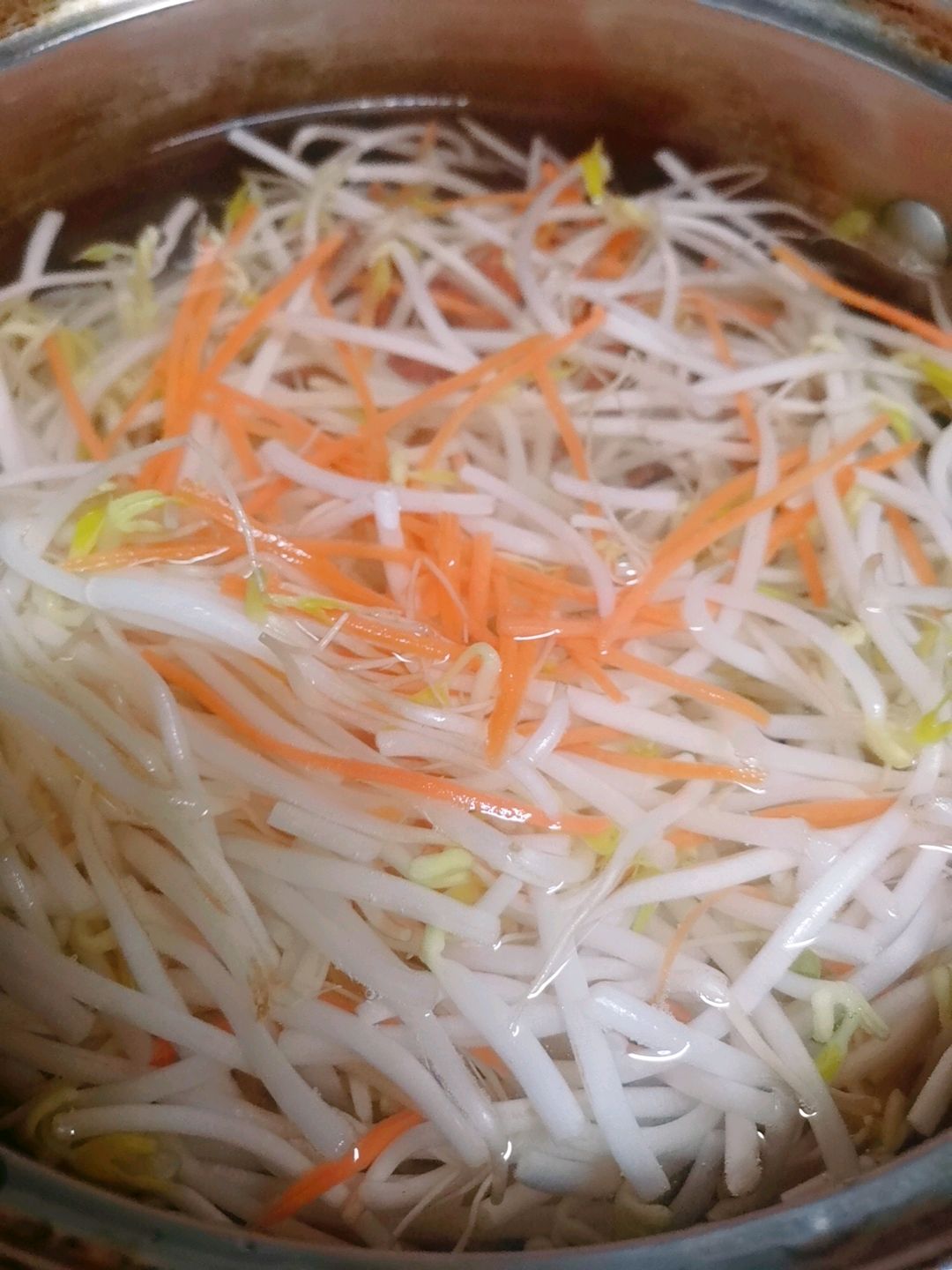 凉拌豆芽菜
