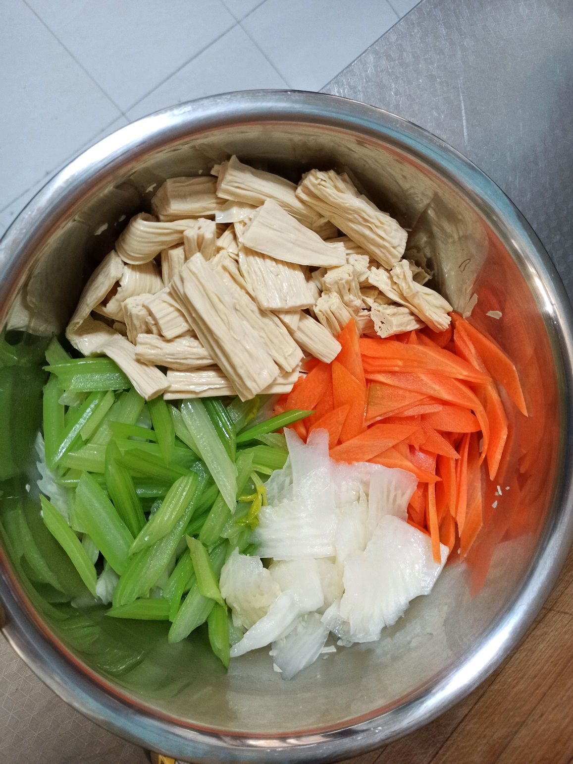 凉拌腐竹