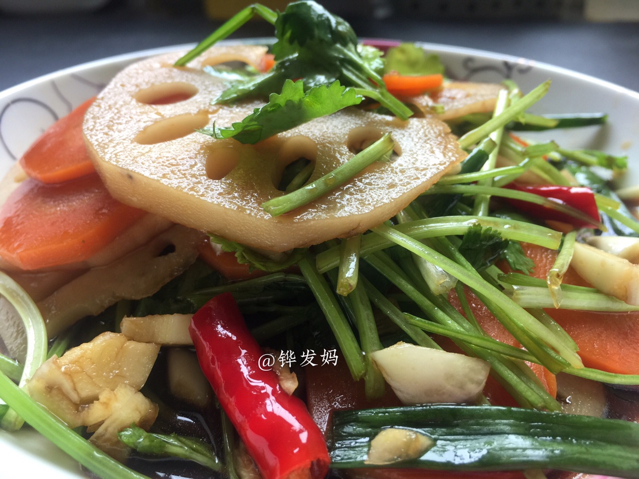 凉拌藕片