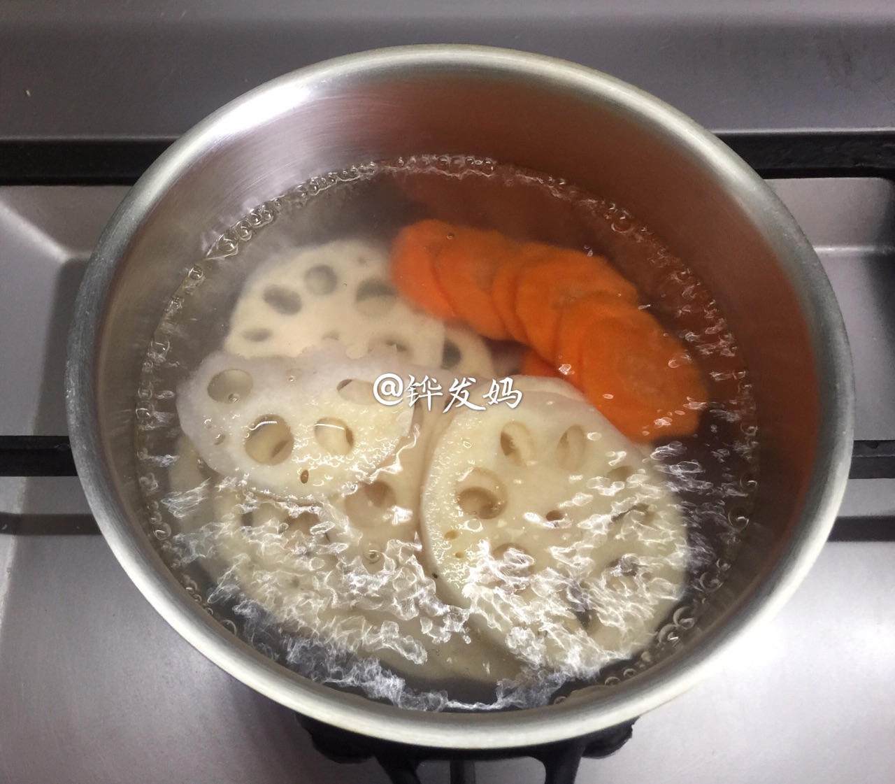 凉拌藕片