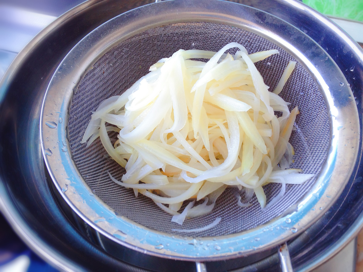凉拌藕丝