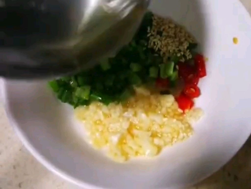 凉拌拍黄瓜
