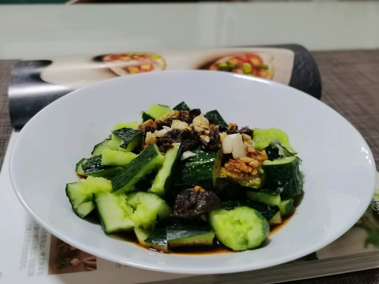 凉拌拍黄瓜口感爆棚好