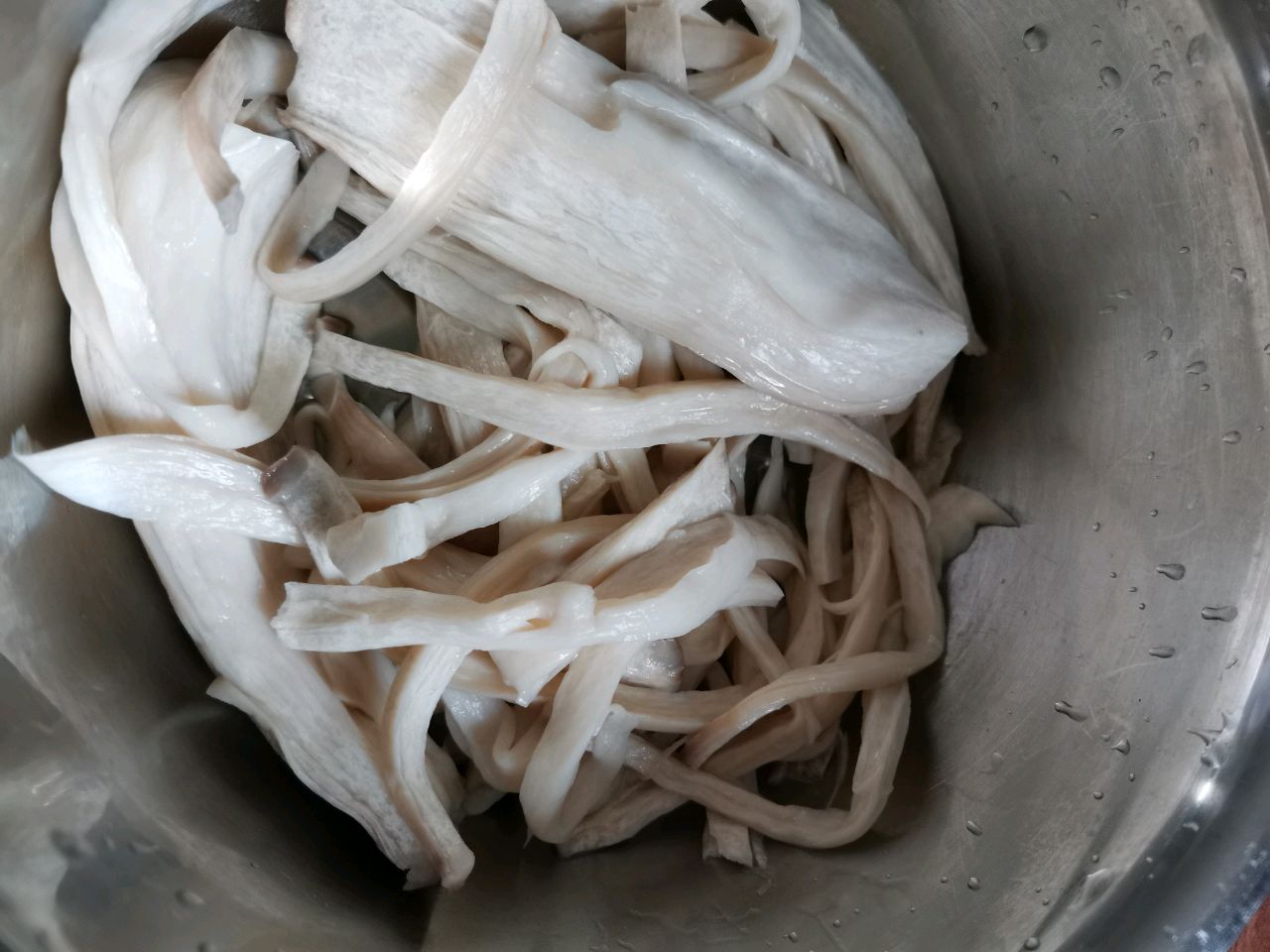 凉拌手撕杏鲍菇