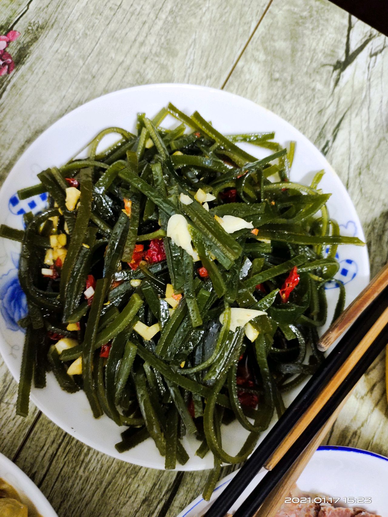 凉拌酸辣海带丝
