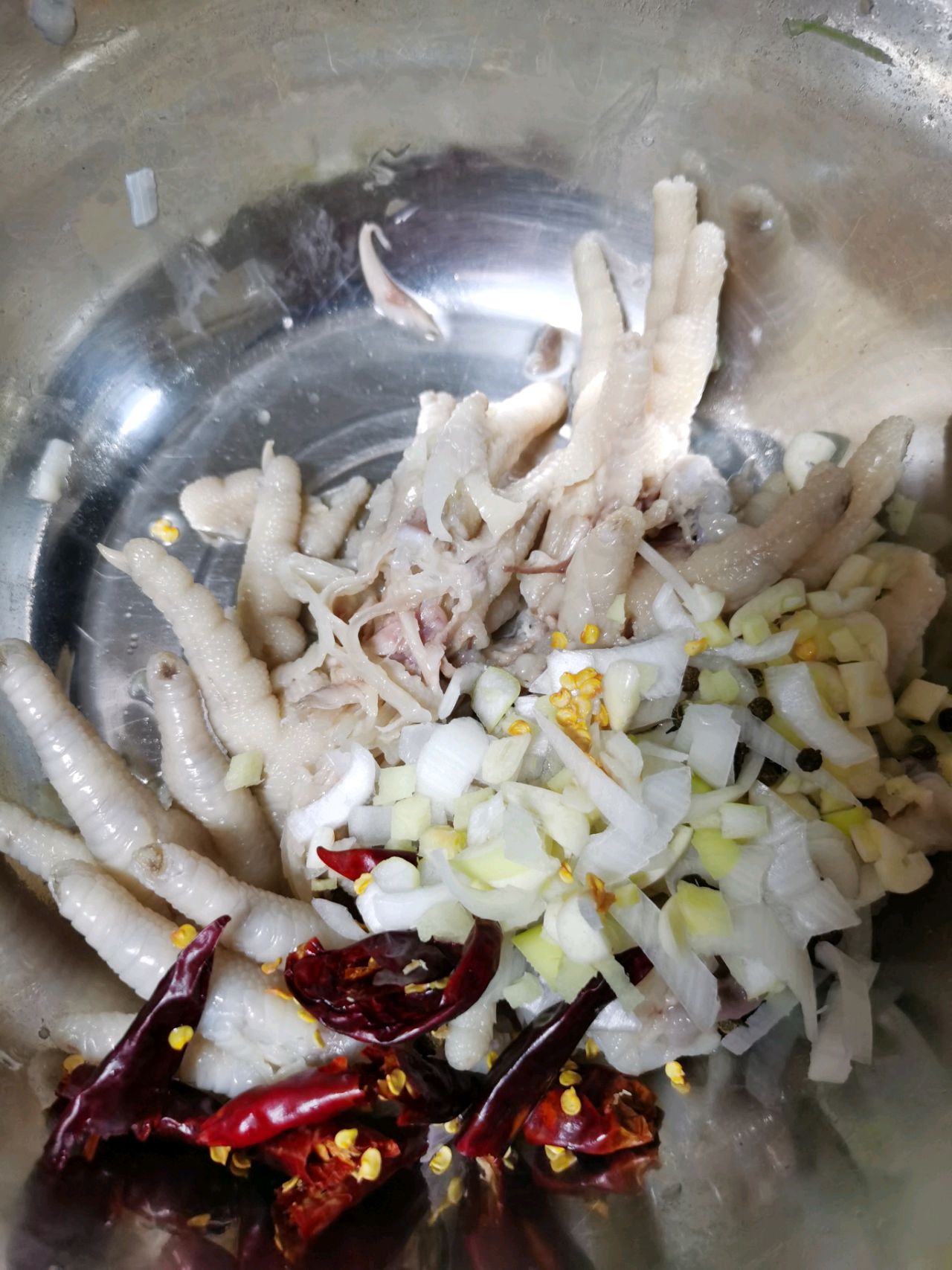 凉拌酸辣鸡爪