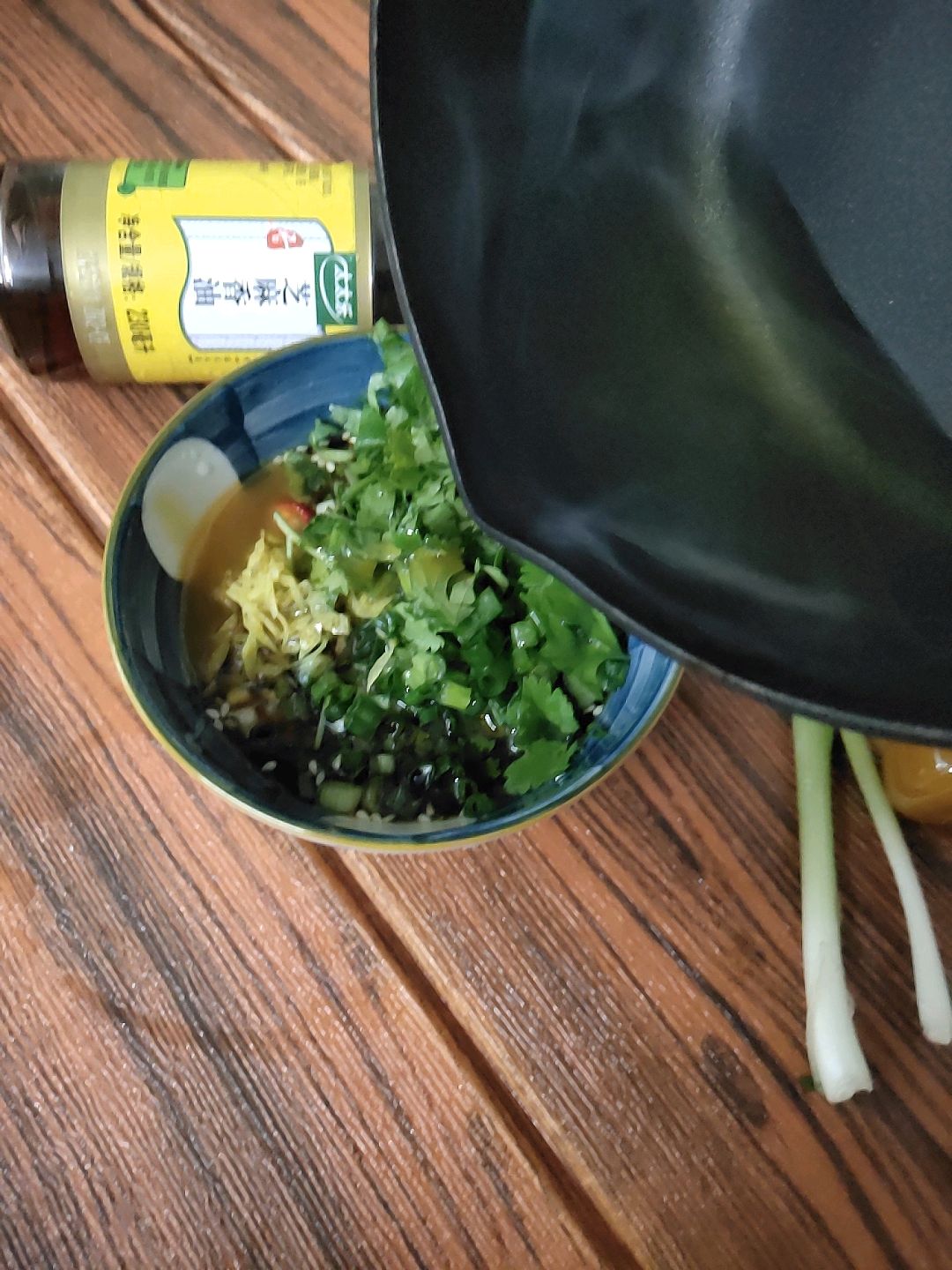 凉拌鱼皮
