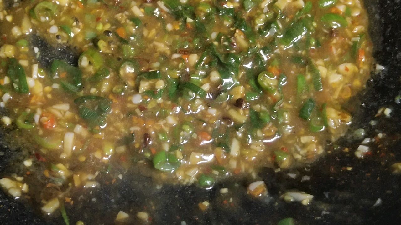 凉拌蒸茄子（尖椒蒜香味）