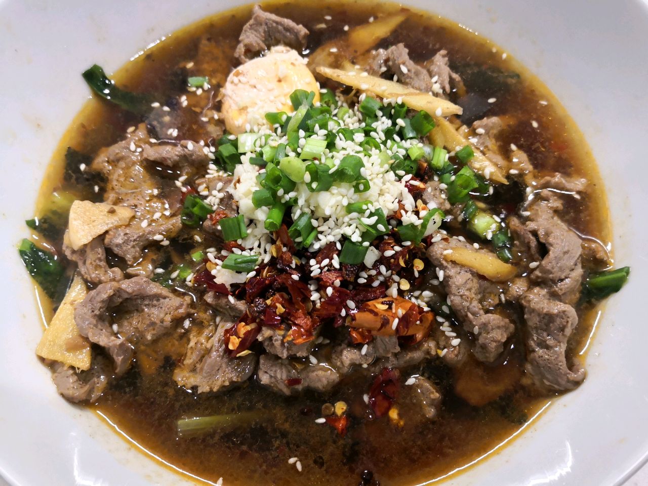 两碗饭不够吃的水煮牛肉