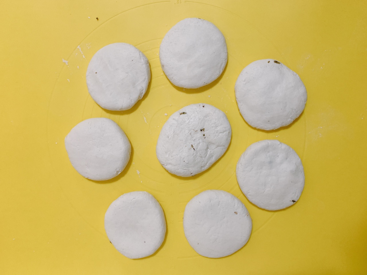 两种口味的糯米饼~香甜又软糯