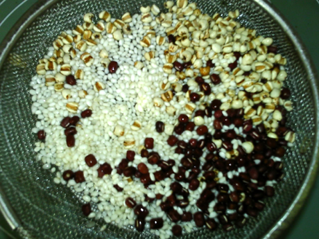 菱角红豆薏苡糯米饭