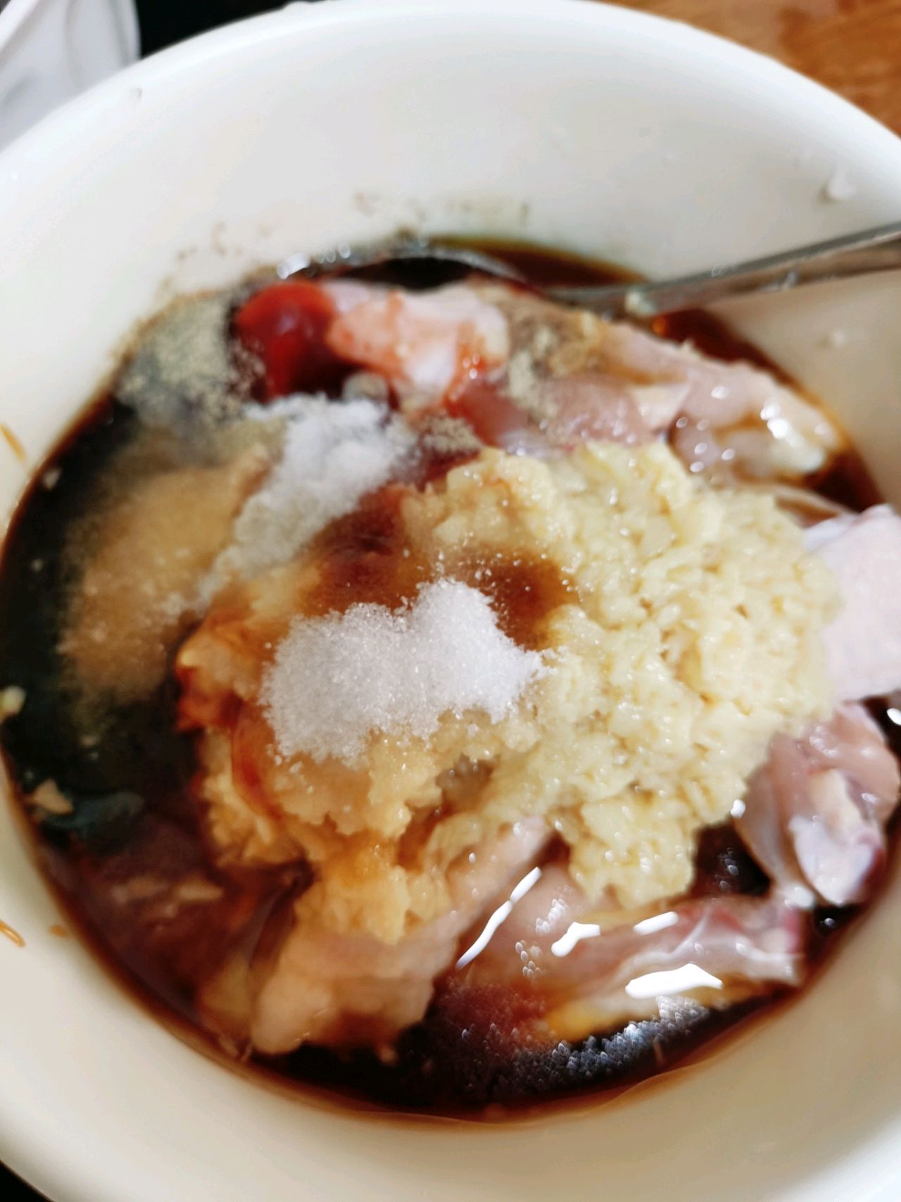 另类蒜香鸡翅，好做好吃。