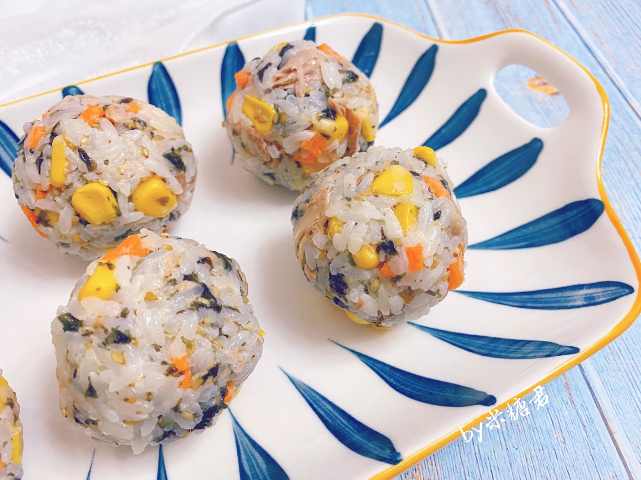 零难度get韩剧同款：金枪鱼沙拉饭团