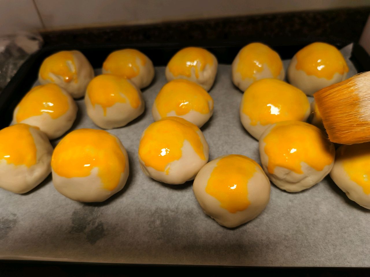 零失败配方蛋黄酥的做法