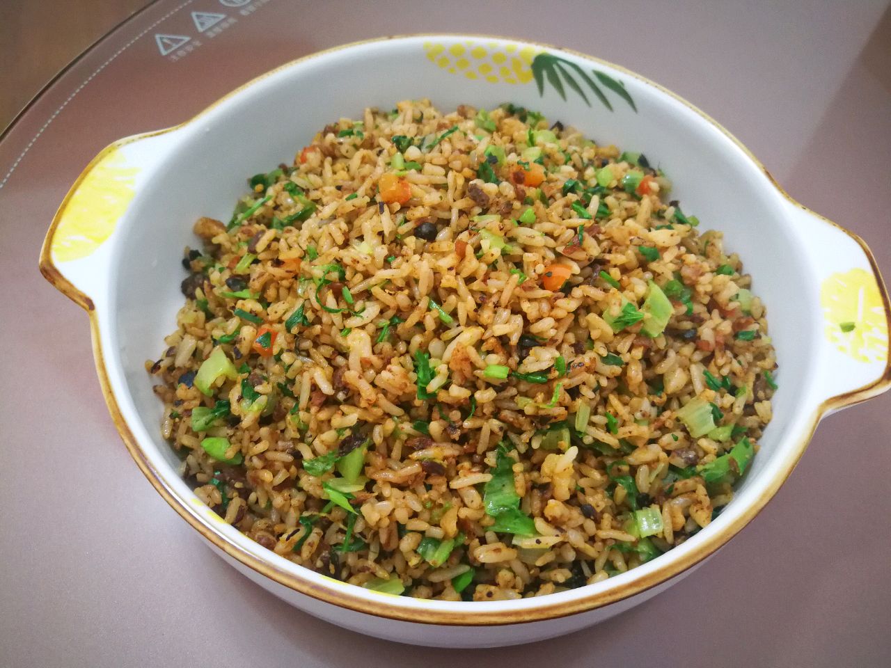 鲮鱼麦菜炒饭