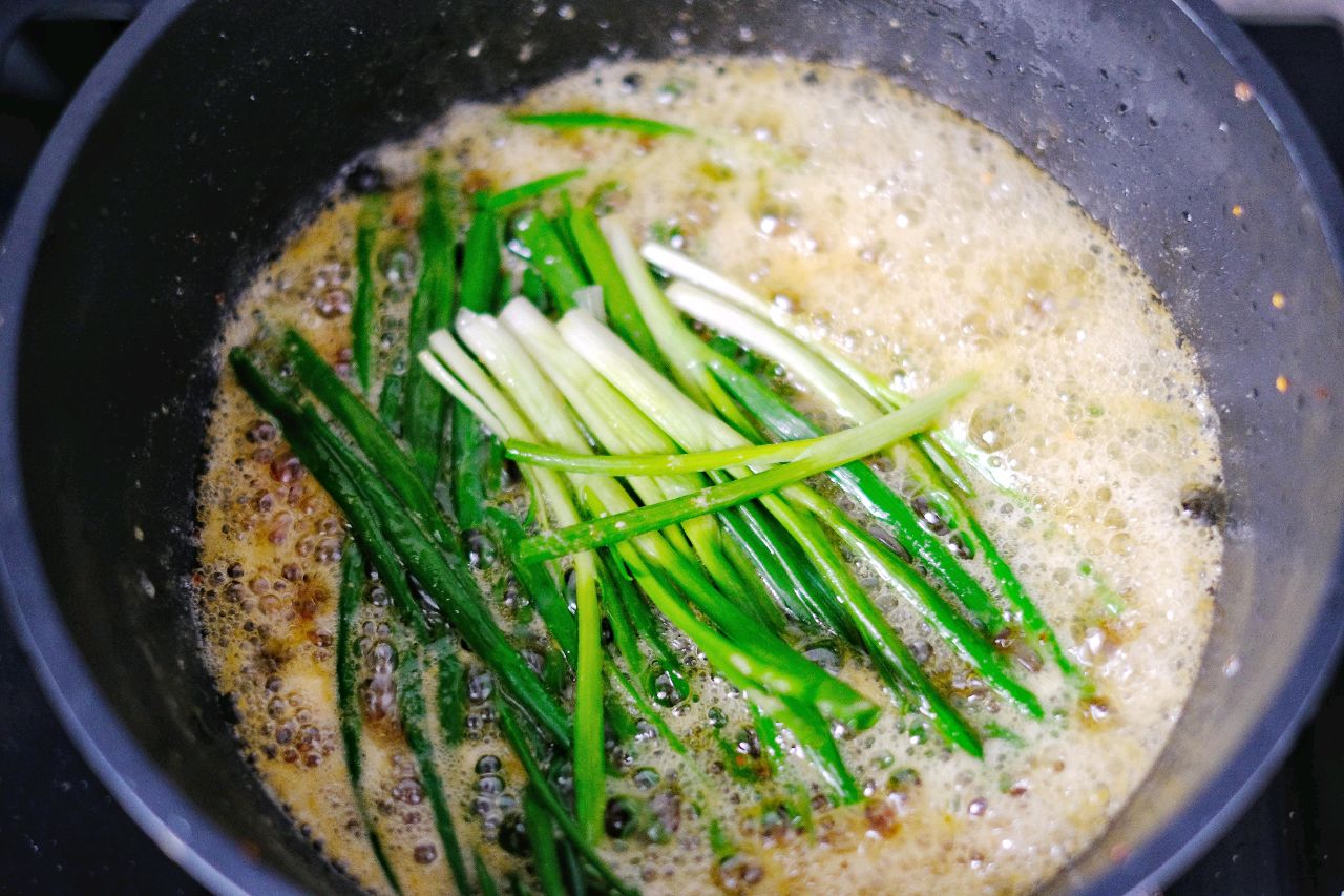 龙虾虾子葱油面