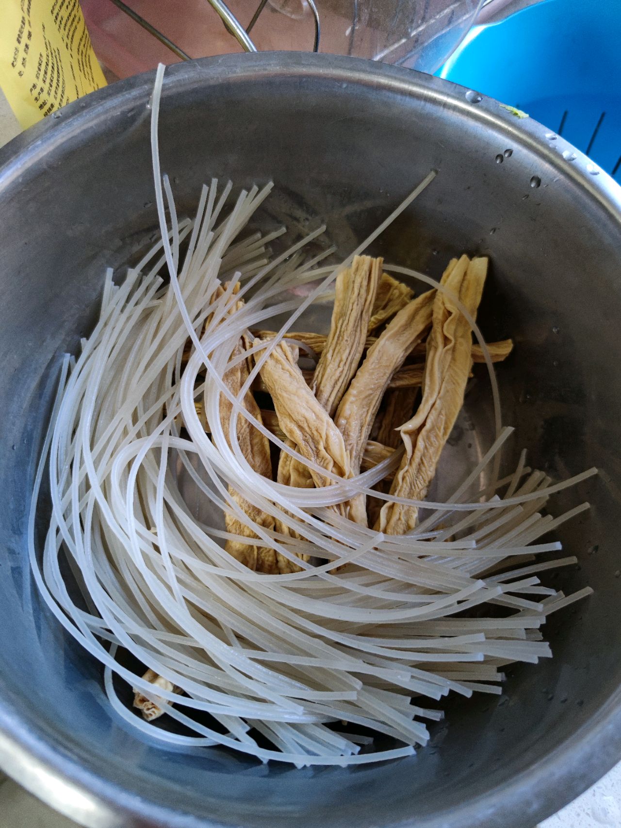 卤菜粉 牛肉米粉 牛肉面 米线