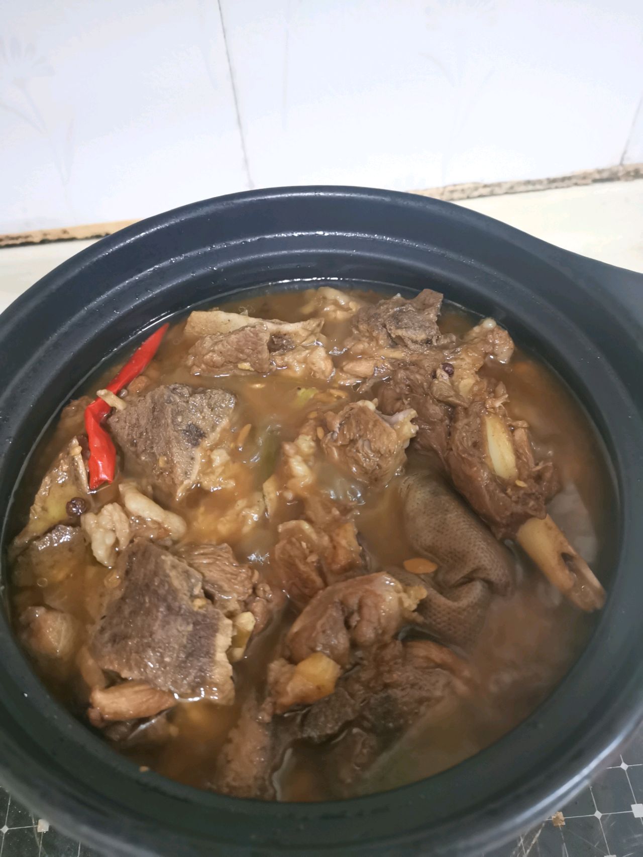 卤牛腩