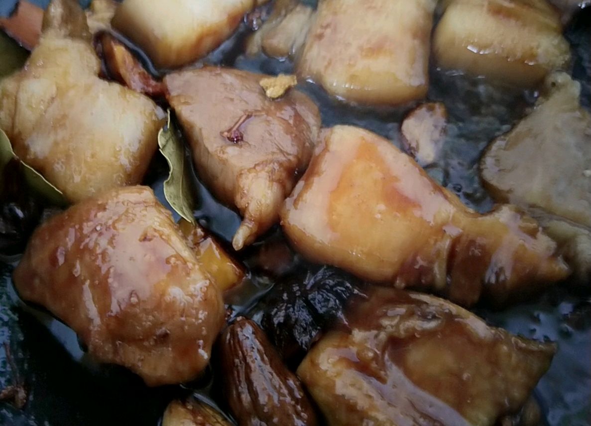 卤肉饭(秘制卤料，好吃不腻）