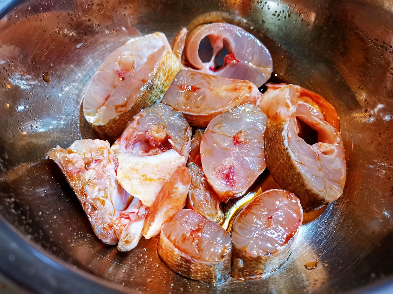 鲈鱼煲