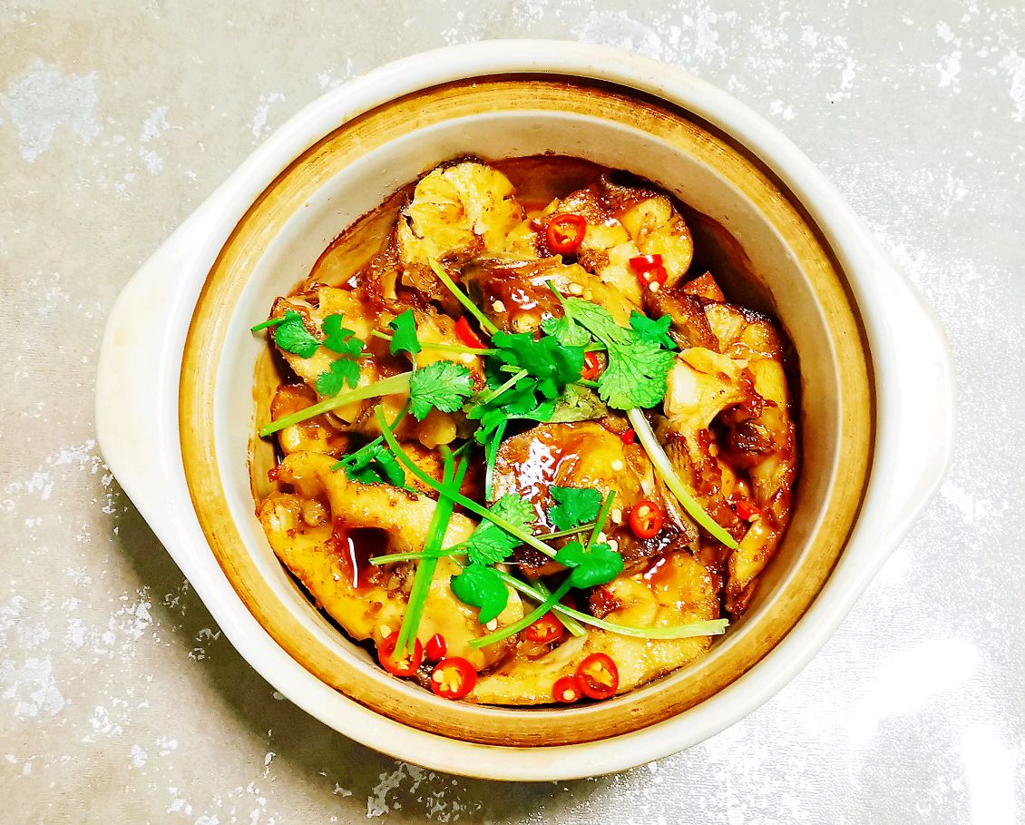 鲈鱼煲