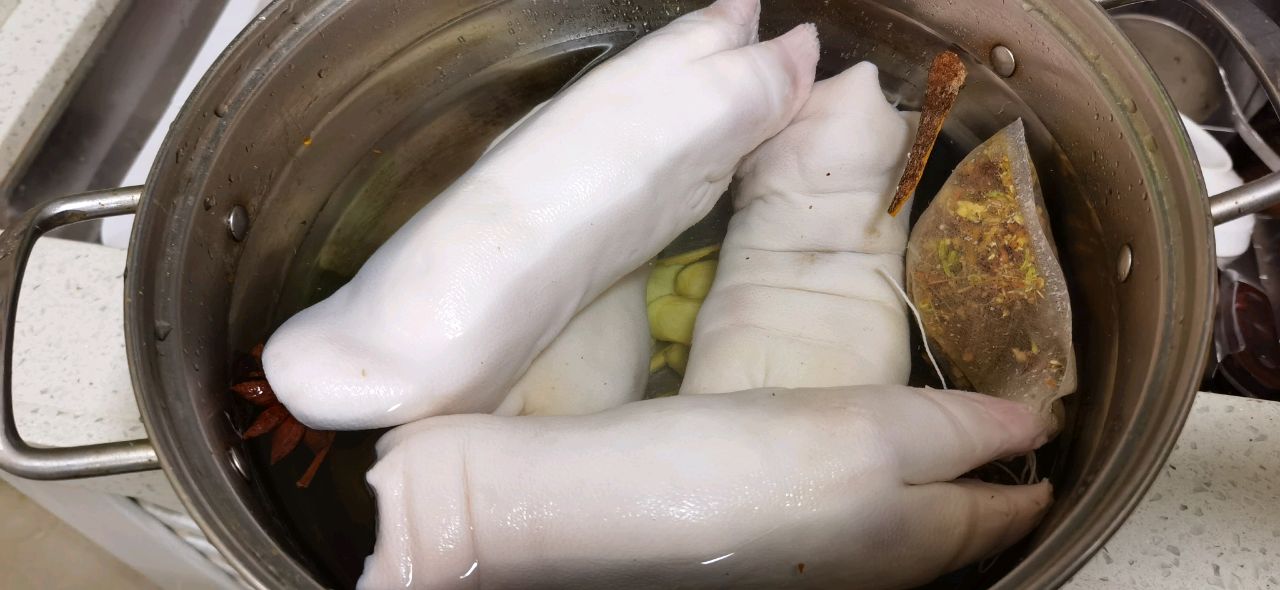 卤猪蹄2021