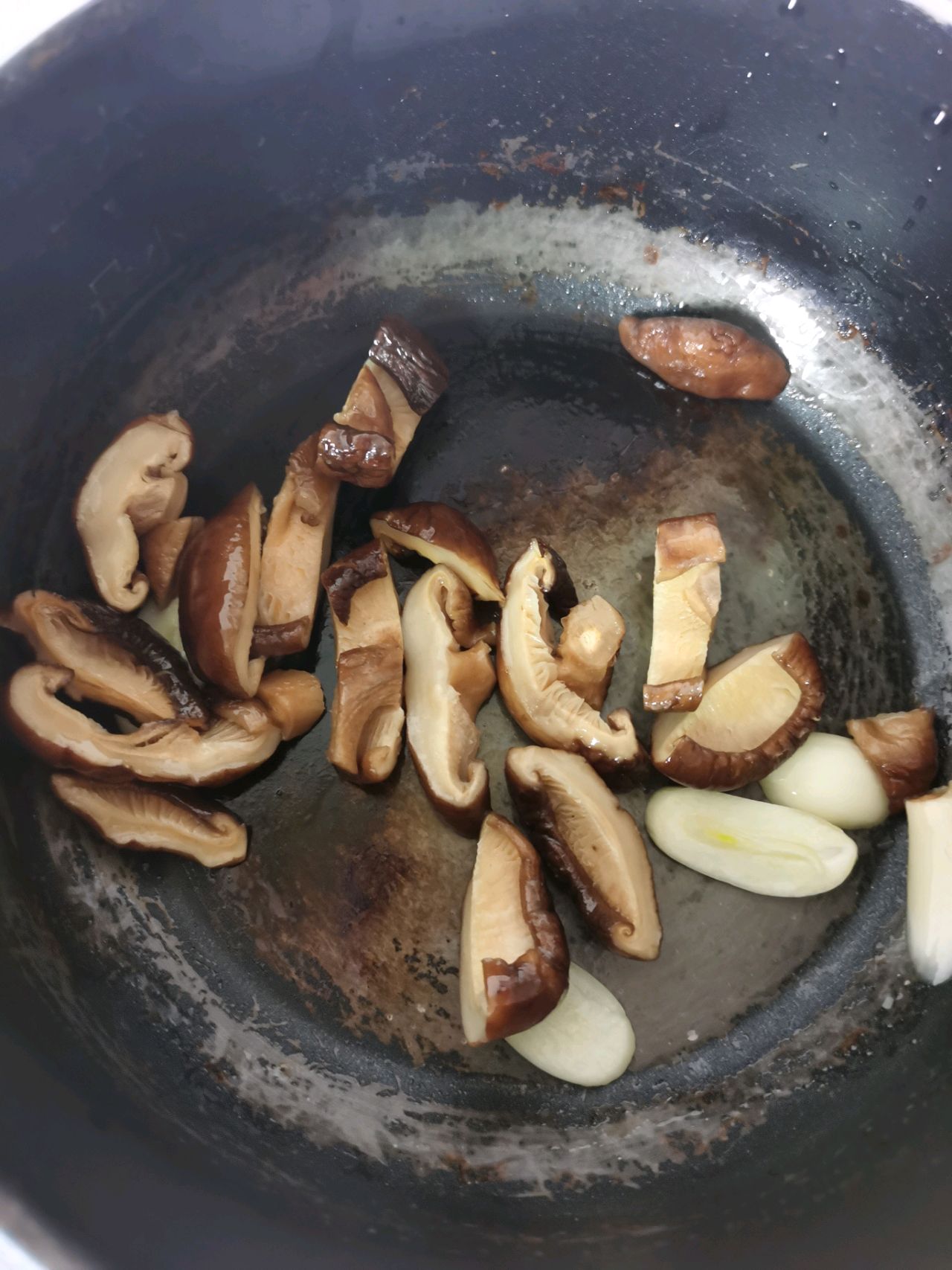 乱炖泡菜汤