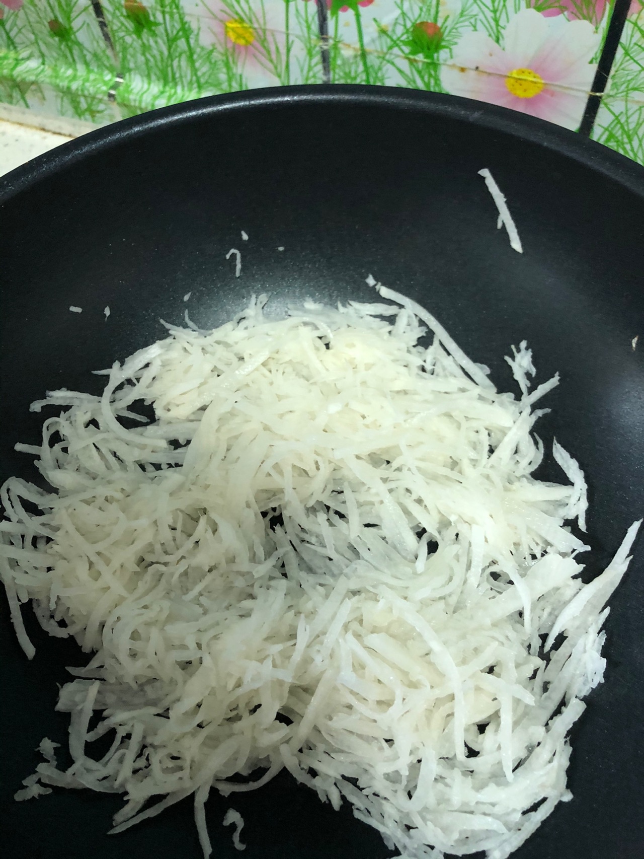 萝卜大虾鸡蛋汤。。。减肥又美味