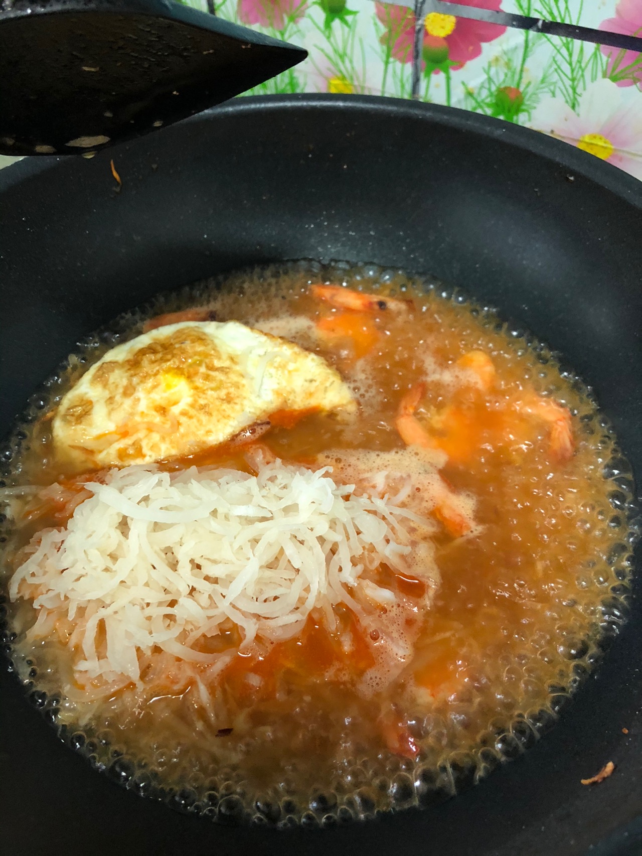 萝卜大虾鸡蛋汤。。。减肥又美味