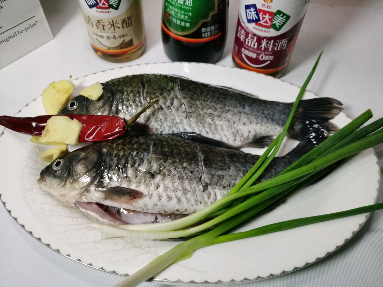 萝卜炖鲫鱼