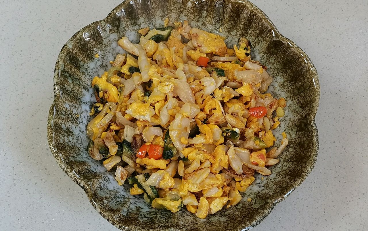 萝卜干家常菜-萝卜干烙鸡蛋