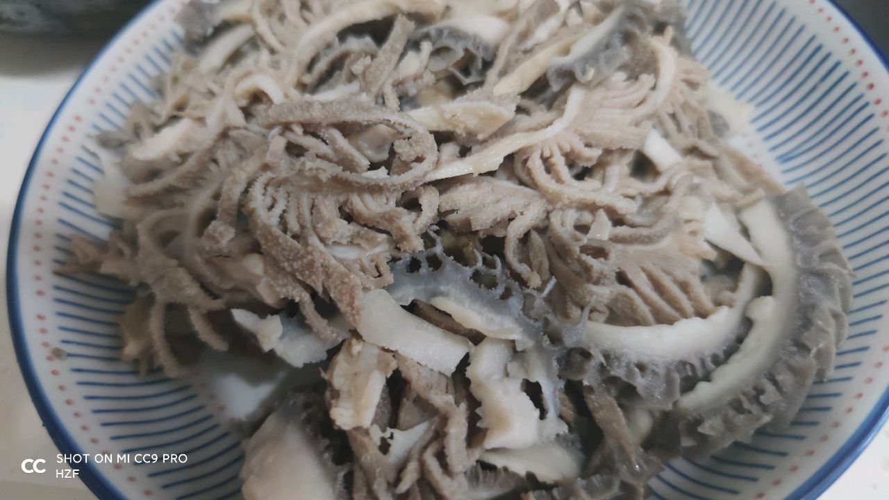 萝卜牛肚煲