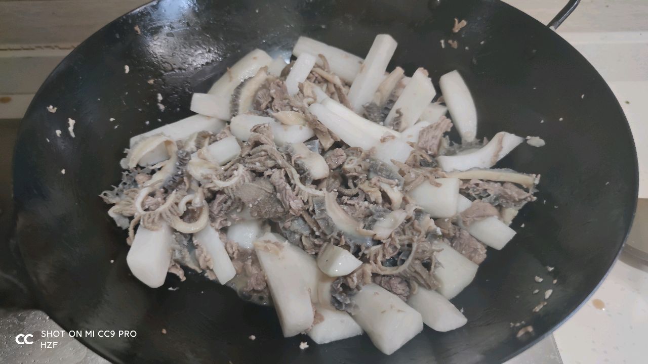 萝卜牛肚煲